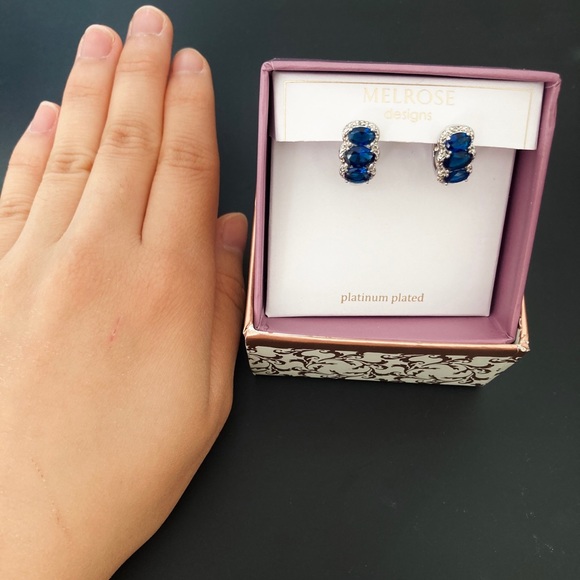 NWOT MELROSE Platinum Plated Blue Earrings - Picture 6 of 9